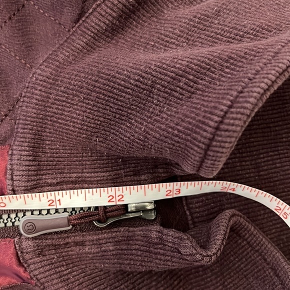 Lululemon Burgundy Zip up hoodie with pockets - Picture 11 of 12